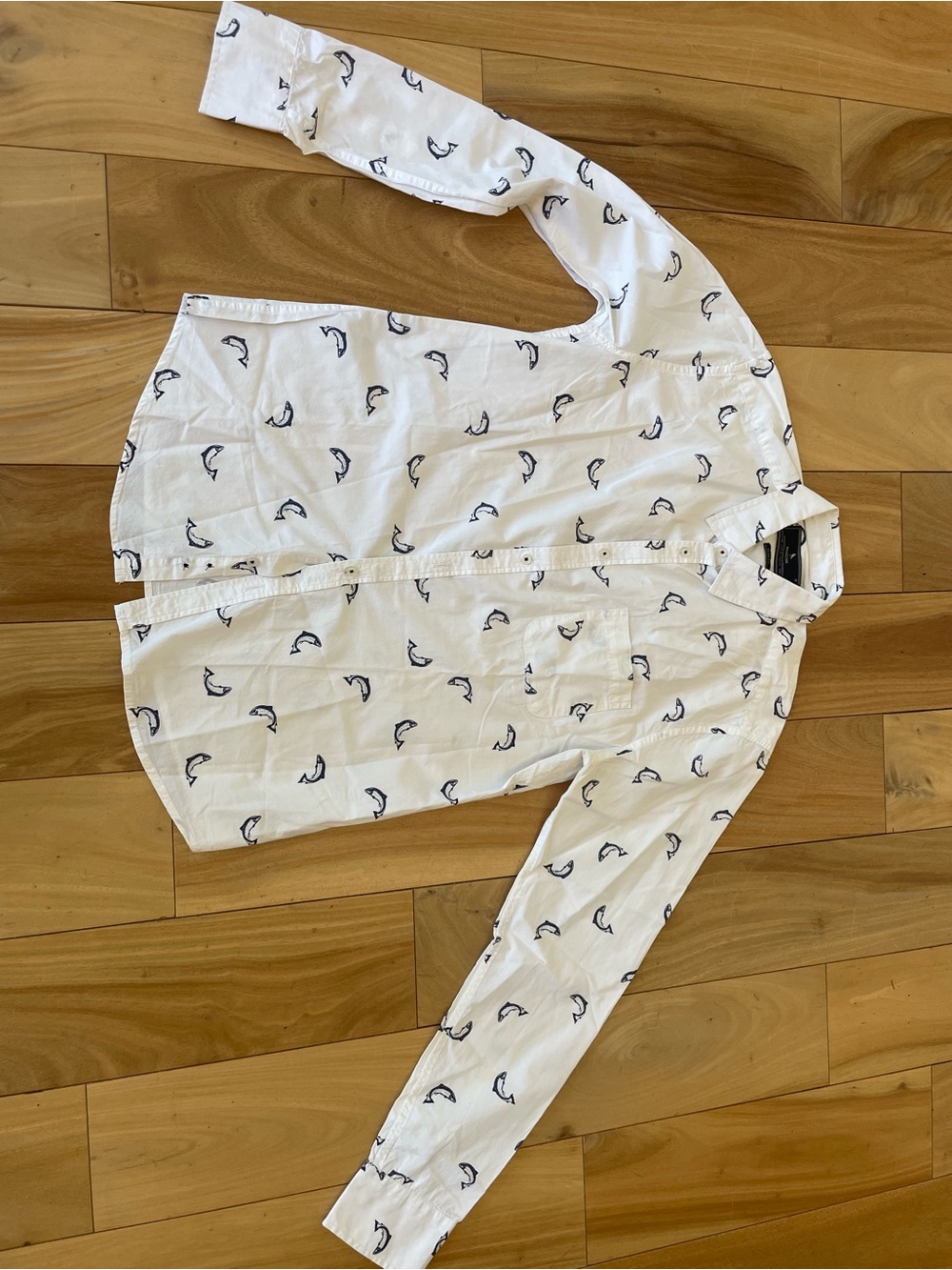White long sleeved slim fit shirt by Medicine size M